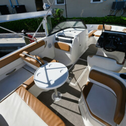 Speed Dock Boat Rental Cape Coral Bayliner VR6