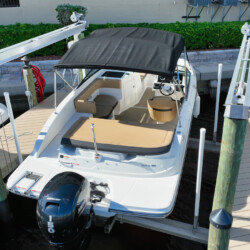 Speed Dock Boat Rental Cape Coral SeaRay SPX 190